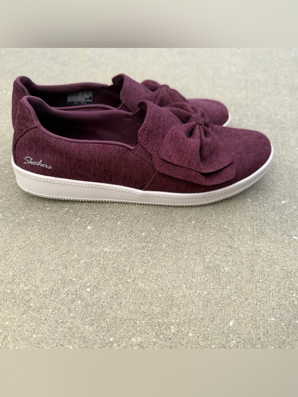 Skechers Burgundy Air Cooled Memory Foam Slip On Bow Accent Shoes 6 Cloud Light - Picture 8 of 8